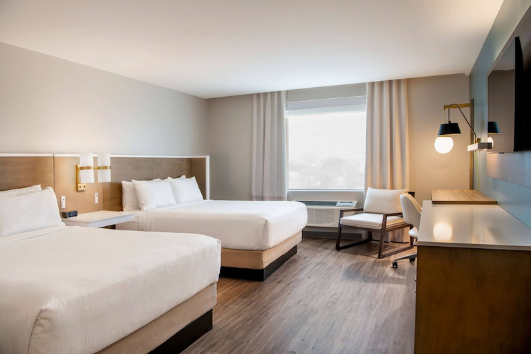 Bedroom 3, Wyndham Garden Winnipeg Airport, Division No. 11