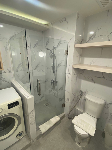 Bathroom 4, Room-apartment in Pattaya, Pattaya