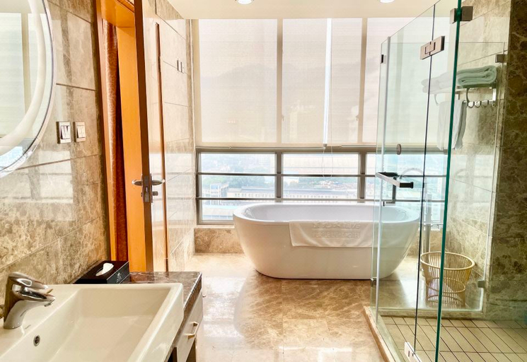 Bathroom 4, Purple Light Hotel, Zhaotong