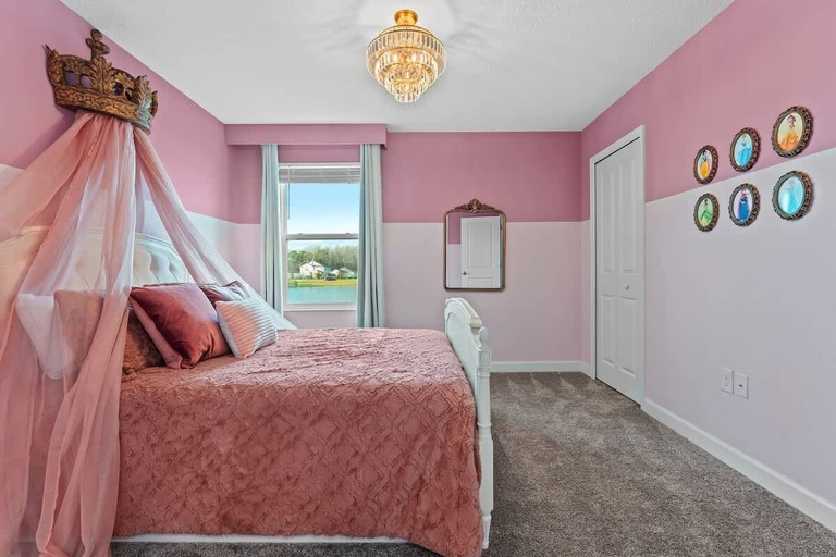 Room 3, Storey Lake 7BR Villa w/ Pool, Spa & Game Room, Osceola