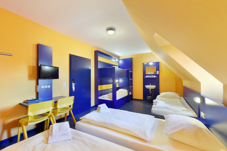 Bedroom 4, Bed'nBudget Expo-Hostel Rooms, Region Hannover