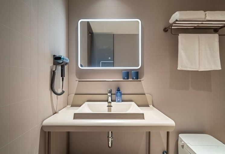 Bathroom 3, Hanting Hotel Lishui Qingtian Railway Station, Lishui