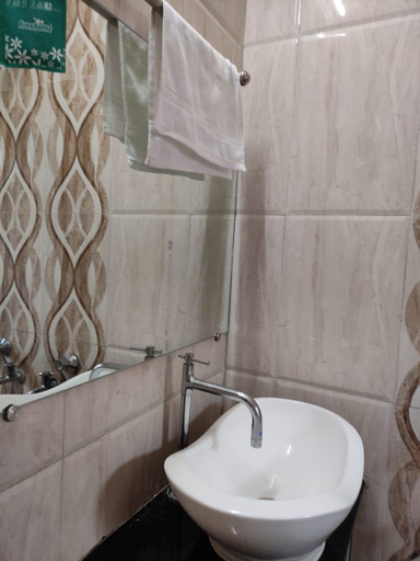 Bathroom 4, Hotel Sai Mrinalini, Ahmadnagar