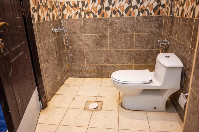 Bathroom 5, Ahlin Five Serviced Apartments, Riyadh