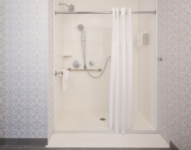 Bathroom 4, Hampton Inn & Suites Cleveland Mentor, Lake