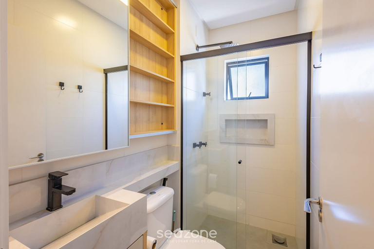 Bathroom, Modern Apt 800m From Beach Itapema Jzz702, Itapema
