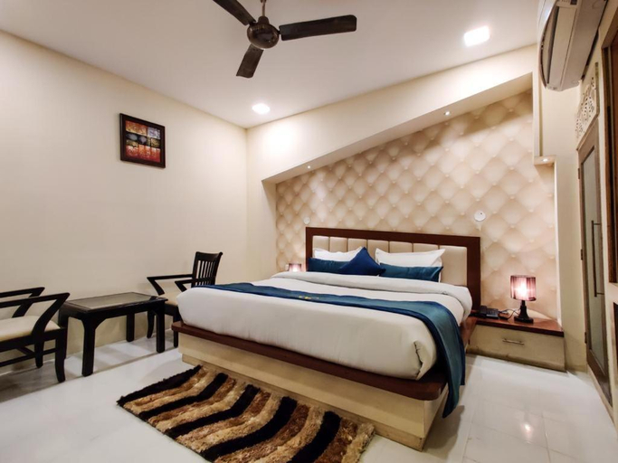 Bedroom 2, WestCottas Hotel, Jalandhar