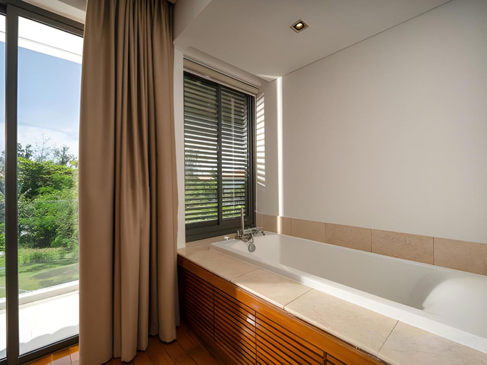 Bathroom 4, Ocean Villas Da Nang, Da Nang