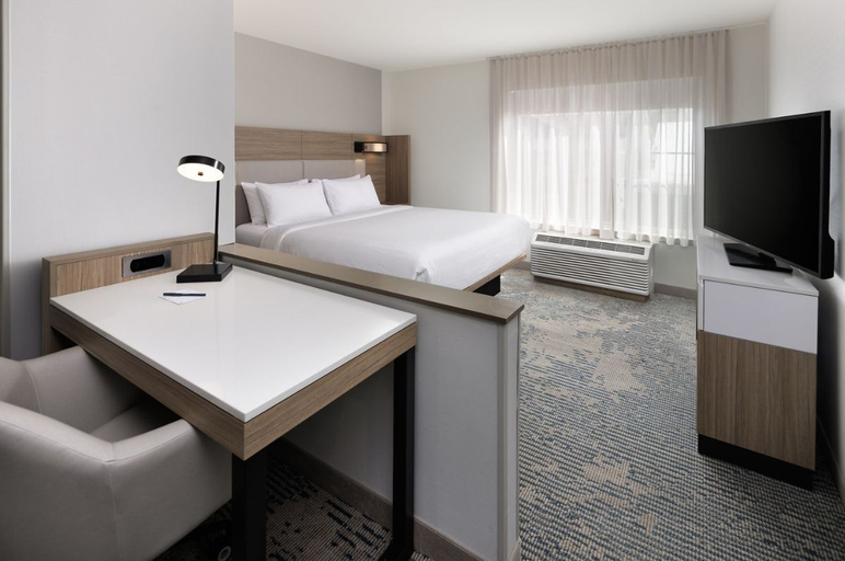 Bedroom 2, SpringHill Suites by Marriott Appleton, Outagamie