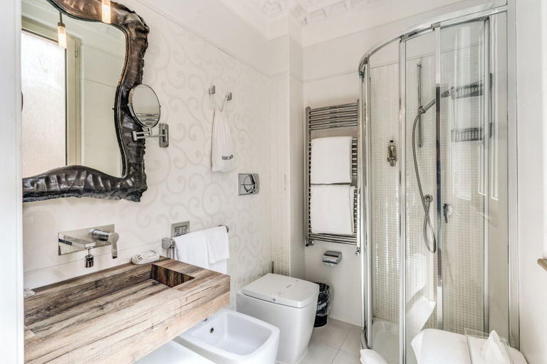 Bathroom 3, Via Napoli Apartments, Rome
