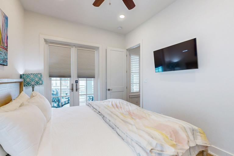 Room 5, Palmilla Beach Resort-190 Sage Lane, Nueces