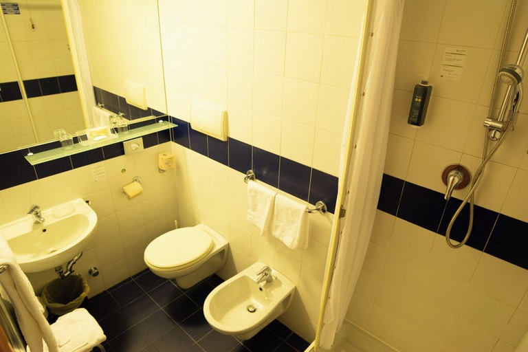 Bathroom 4, eco Hotel Milano & BioRiso Restaurant, Milano