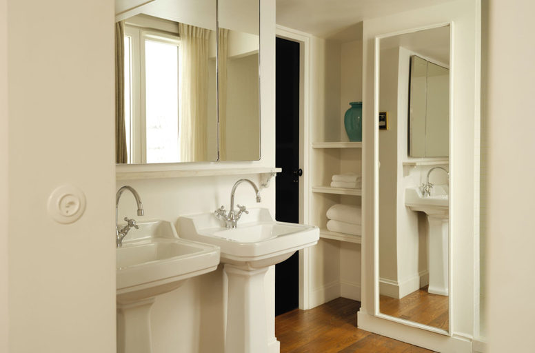 Bathroom 4, Le Pigalle, a Member of Design Hotels, Paris