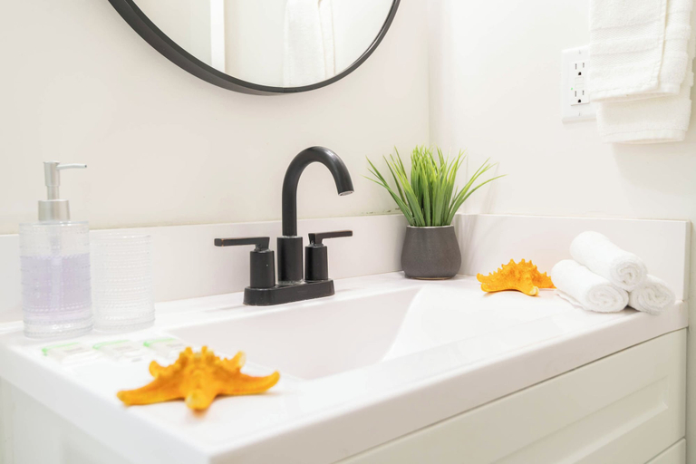Bathroom 4, Beautiful House in Atwater Village, Los Angeles