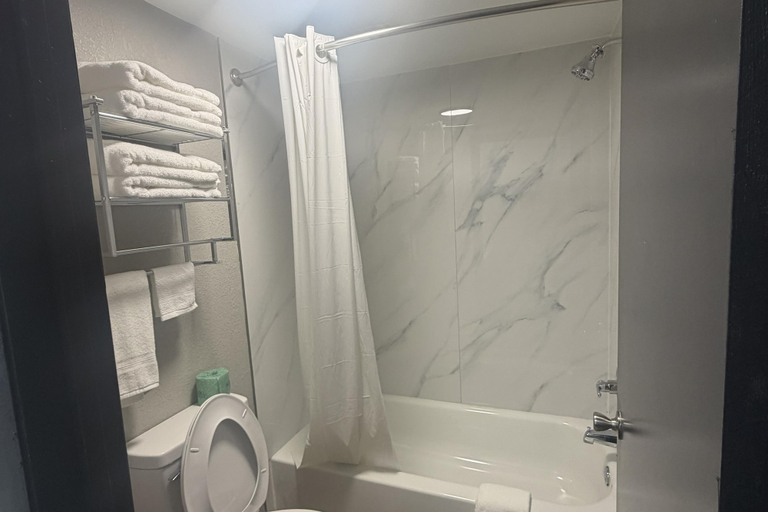 Bathroom 4, Super 8 by Wyndham Birmingham, Jefferson