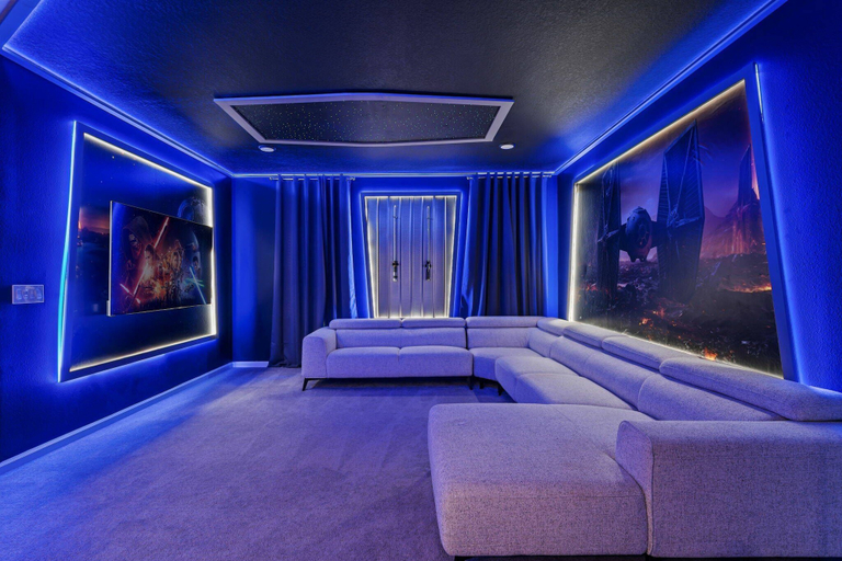 Others 3, 9BR Themed Home Pool, Arcade & Cinema, Orange
