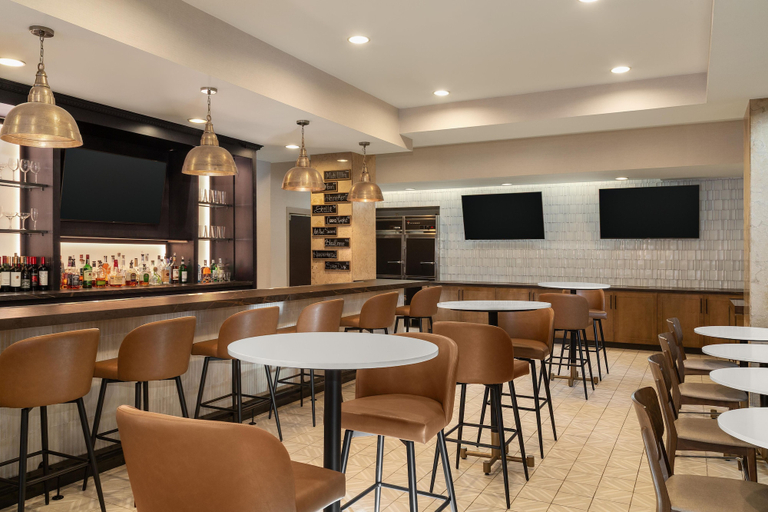 Food & Drinks 5, Hilton Garden Inn Indianapolis Downtown, Indianapolis