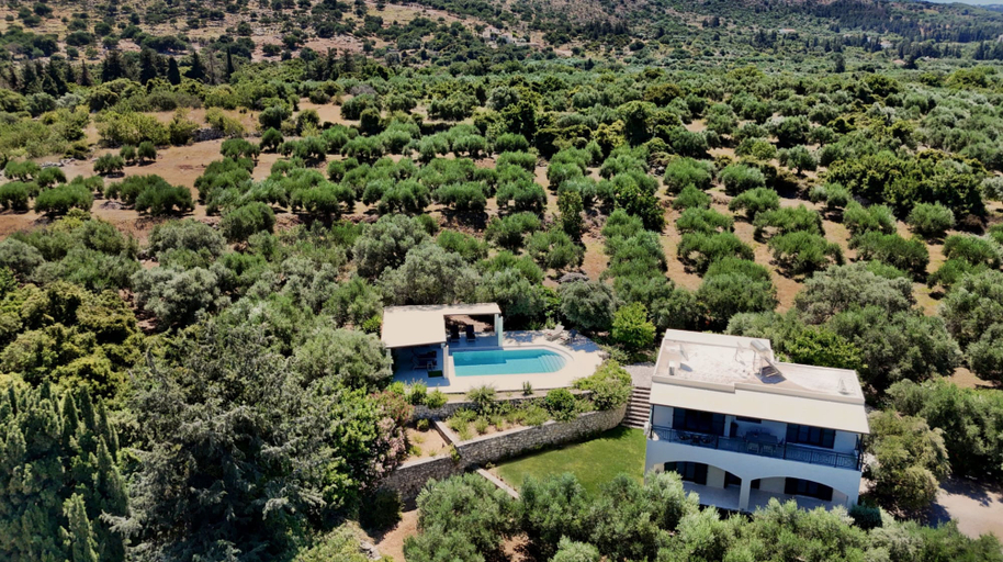 Exterior & Views 2, Villa Nynemia in Almyrida, Crete