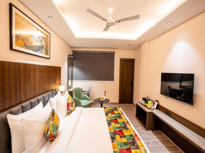 Others 3, Classic King Room, Agra