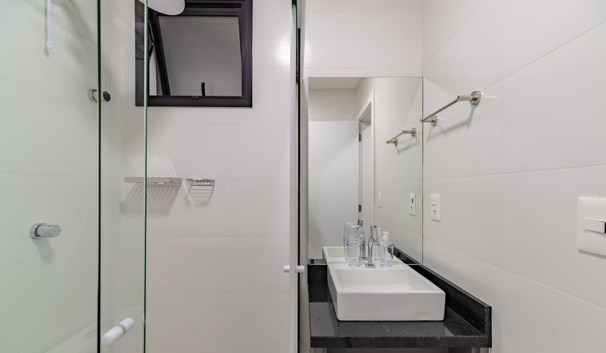 Bathroom 5, MHFA Studios em Prédio Luxuoso Vista Mar, Itapema