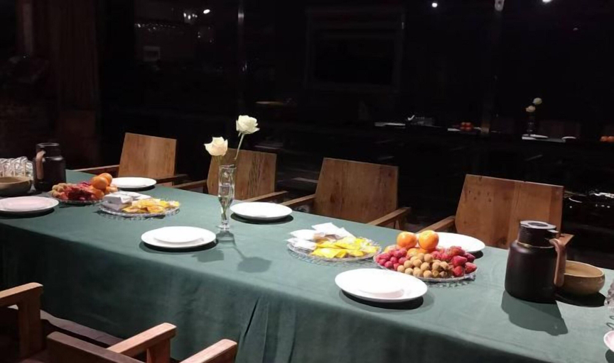Food & Drinks 4, Yunqi Hostel, Lishui