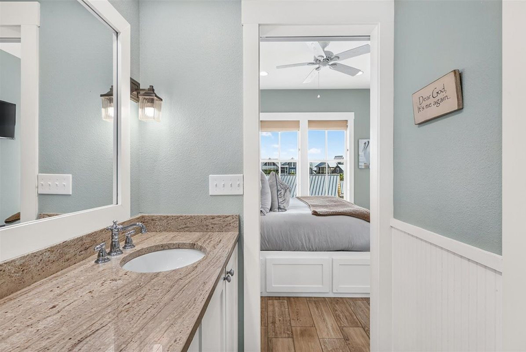 Bathroom 3, By the Sea TC 2303, Nueces