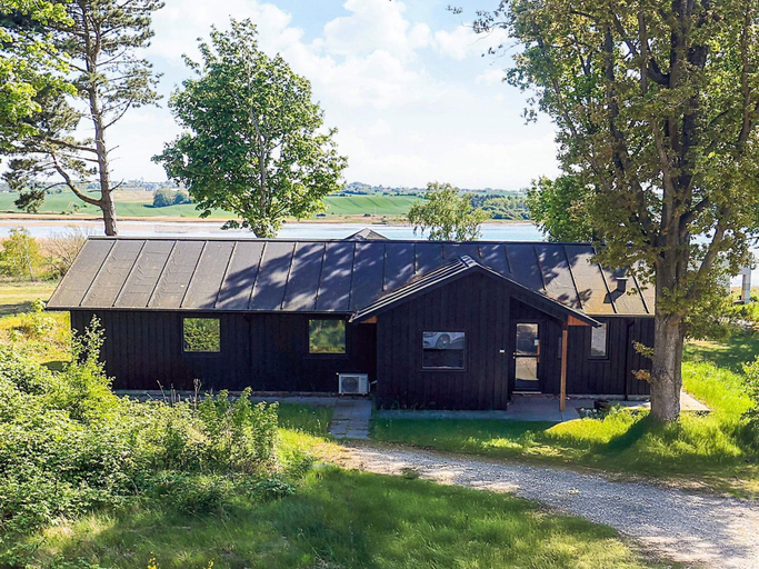 Others 5, 5 Star Holiday Home in Millinge, Faaborg-Midtfyn