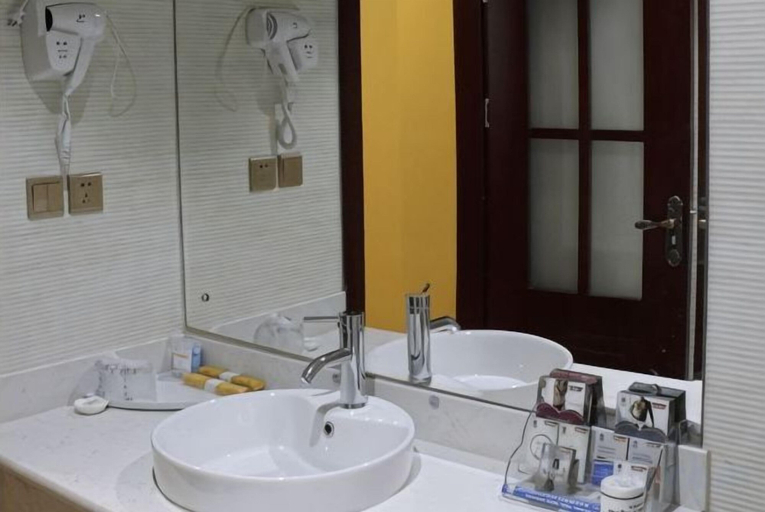 Bathroom 4, Yading Hotel (Yicheng Xiangsha Avenue), Xiangfan
