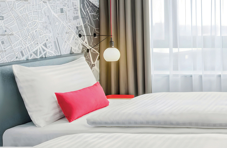 Bedroom 4, Leonardo Hotel Braunschweig City Center, Braunschweig