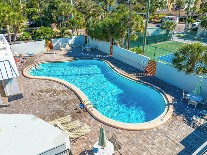 Sport & Beauty, Crescent Arms by Beachside Management, Sarasota