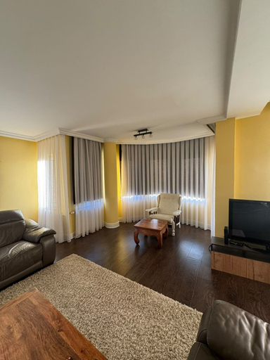 Others 5, Gresa Penthouse, Priština