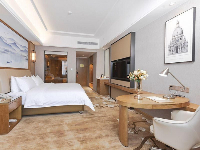 Bedroom 3, Vienna International Hotel, Loudi