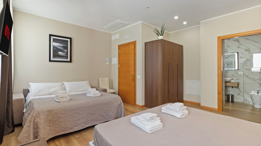 Others 3, Love Story - Room 1 - Inclusa Colazione a Buffet, Gorizia
