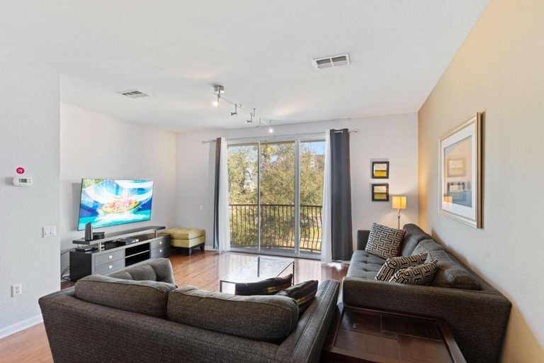 Others 5, Spacious 3BR Townhome at Vista Cay Resort, Orange