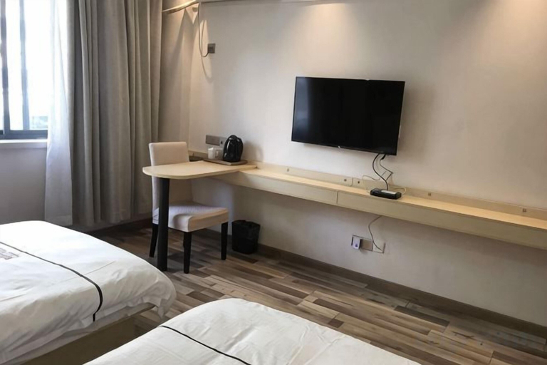 Bedroom, Fanhua Hotel, Shanghai