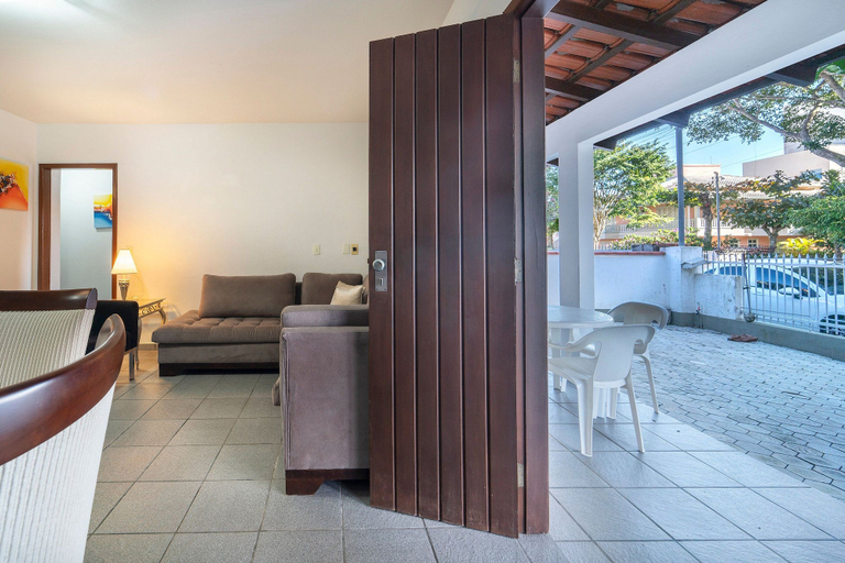Others 4, 914 - Casa 3 dormitórios para 8 pessoas, Bombinhas