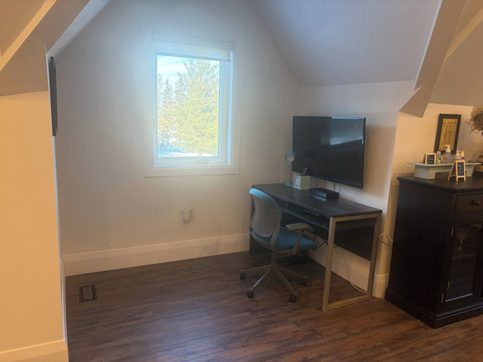 Others 3, Entire Private one Bedroom Apartment Alton, Ont, Peel