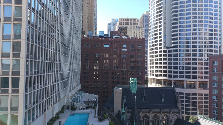 Exterior & Views 2, The Tremont Chicago Hotel, Cook
