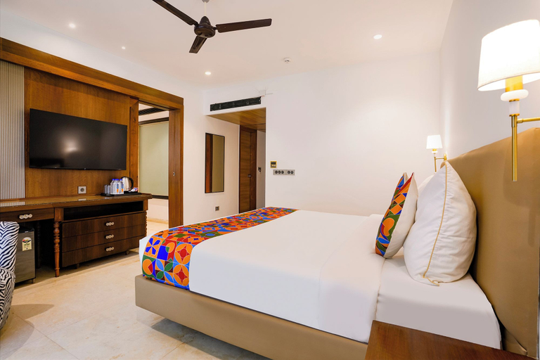 Bedroom 4, FabHotel Prime The King's Court - 700M From Calangute Beach, North Goa