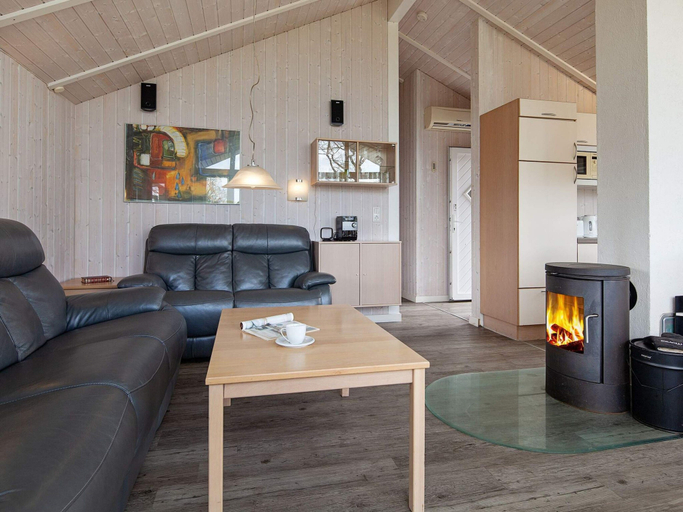 Others 4, Holiday Home in GrÃ¶mmitz, Ostholstein
