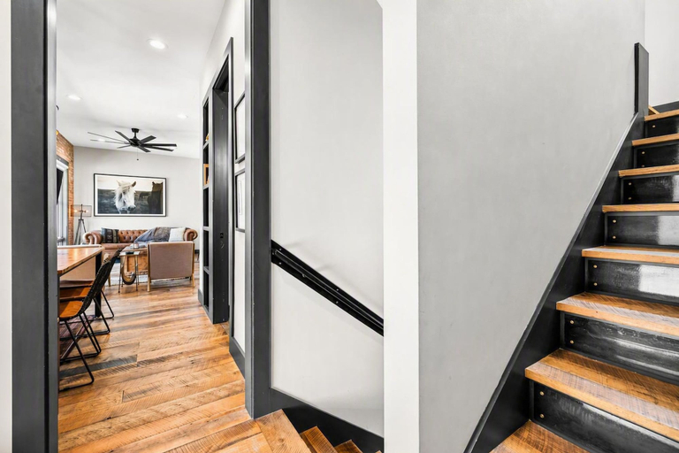 Others 4, Private Rooftop Skyline Views - Weho - Sleeps 10, Davidson
