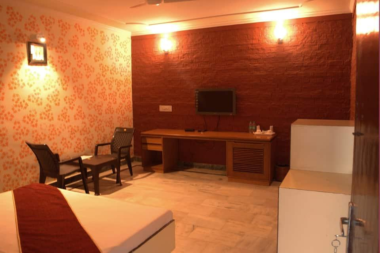 Bedroom 3, Hotel Garden View Resort, Agra