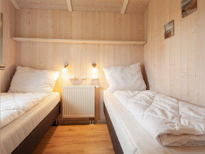 Bedroom 2, Holiday Home in Grömmitz, Ostholstein