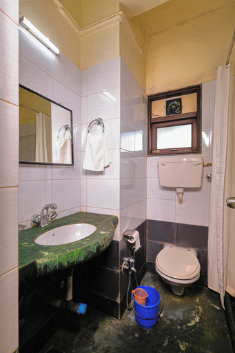 Bathroom 3, Kokanwadi Resort, Ratnagiri