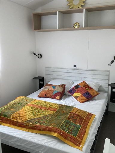 Bedroom 2, Camping Le Lac O Fées, Morbihan