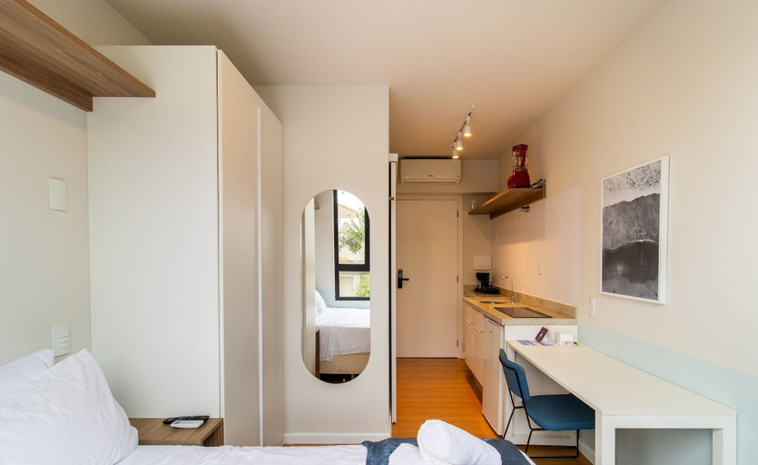 Others 1, Modern Studio Just Minutes From the Beach Sid0209, Florianopolis