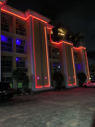 Exterior & Views 2, Hampton Towers And Spa, Oshimili North