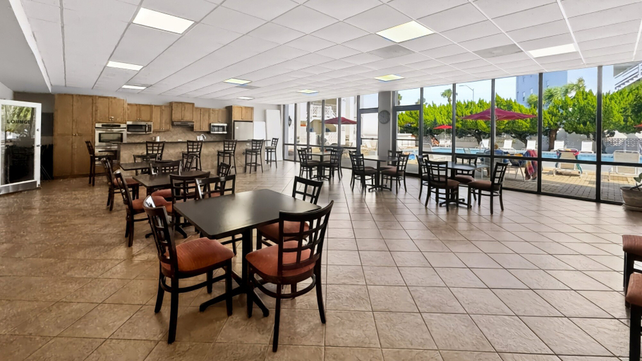 Food & Drinks 5, 111 El Matador 2 Bedroom Condo by RedAwning, Okaloosa
