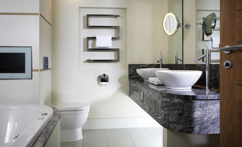 Bathroom 3, Lainston House Hotel, Hampshire