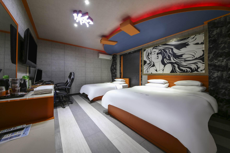 Bedroom 3, Iksan Soo, Iksan